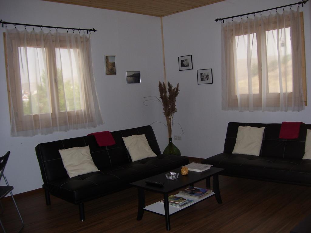 Vivienda De Uso Turistico Fuente Vilda Vt-Lr 0033 Guest House Alcanadre Ngoại thất bức ảnh